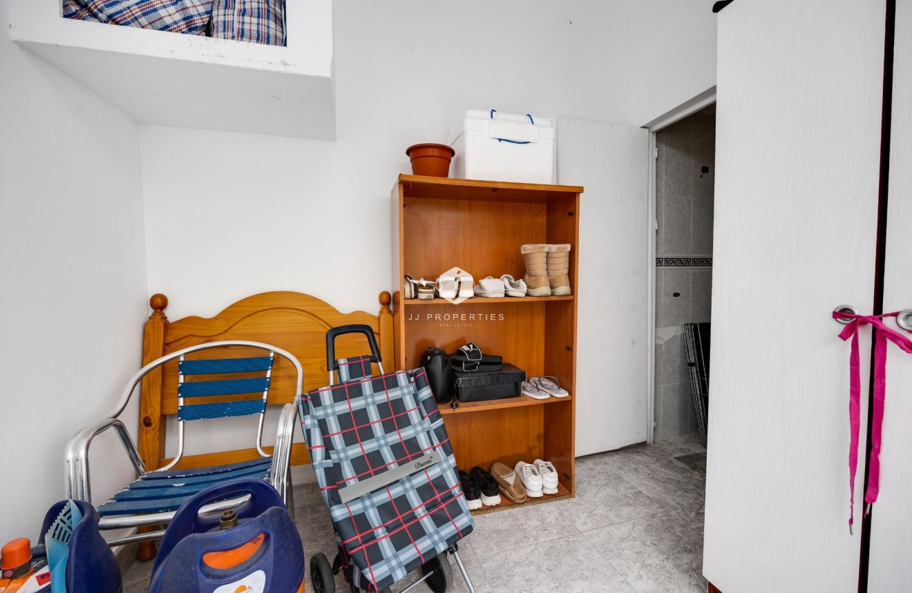 Segunda mano - Apartamento / piso -
Torrevieja - Centro