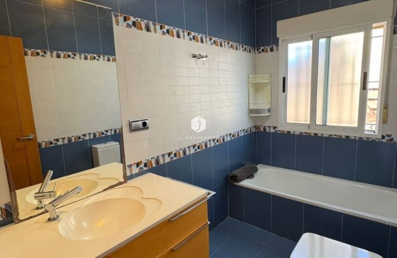 Tweedehands - Villa -
Torrevieja - Costa Blanca