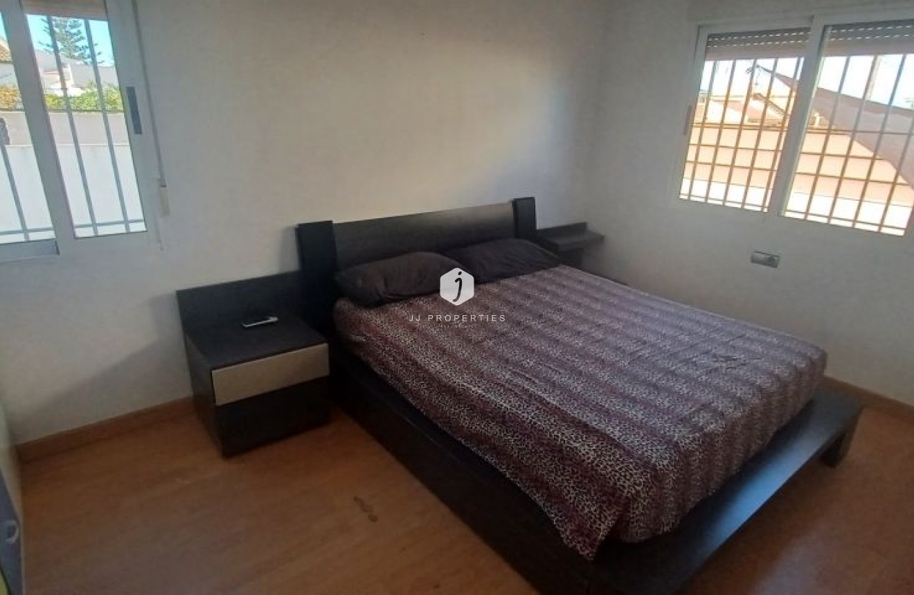 Tweedehands - Villa -
Torrevieja - Costa Blanca