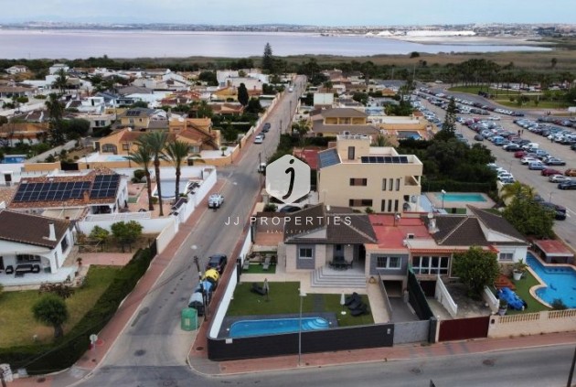 Tweedehands - Villa -
Torrevieja - Costa Blanca