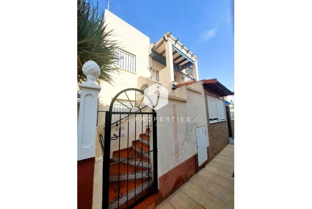 Segunda mano - Bungalow -
Orihuela Costa - Costa Blanca
