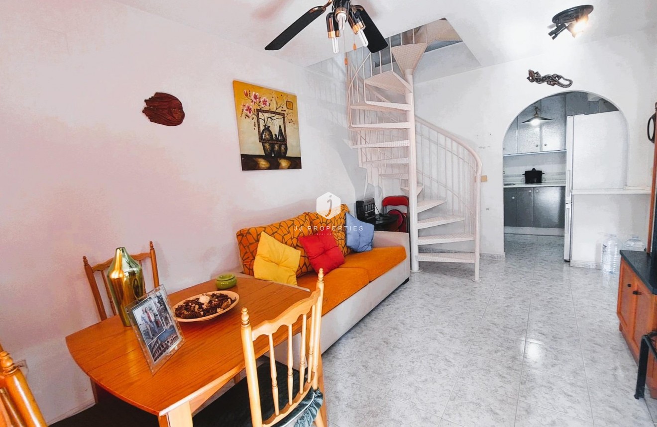 Segunda mano - Bungalow -
Orihuela Costa - Costa Blanca