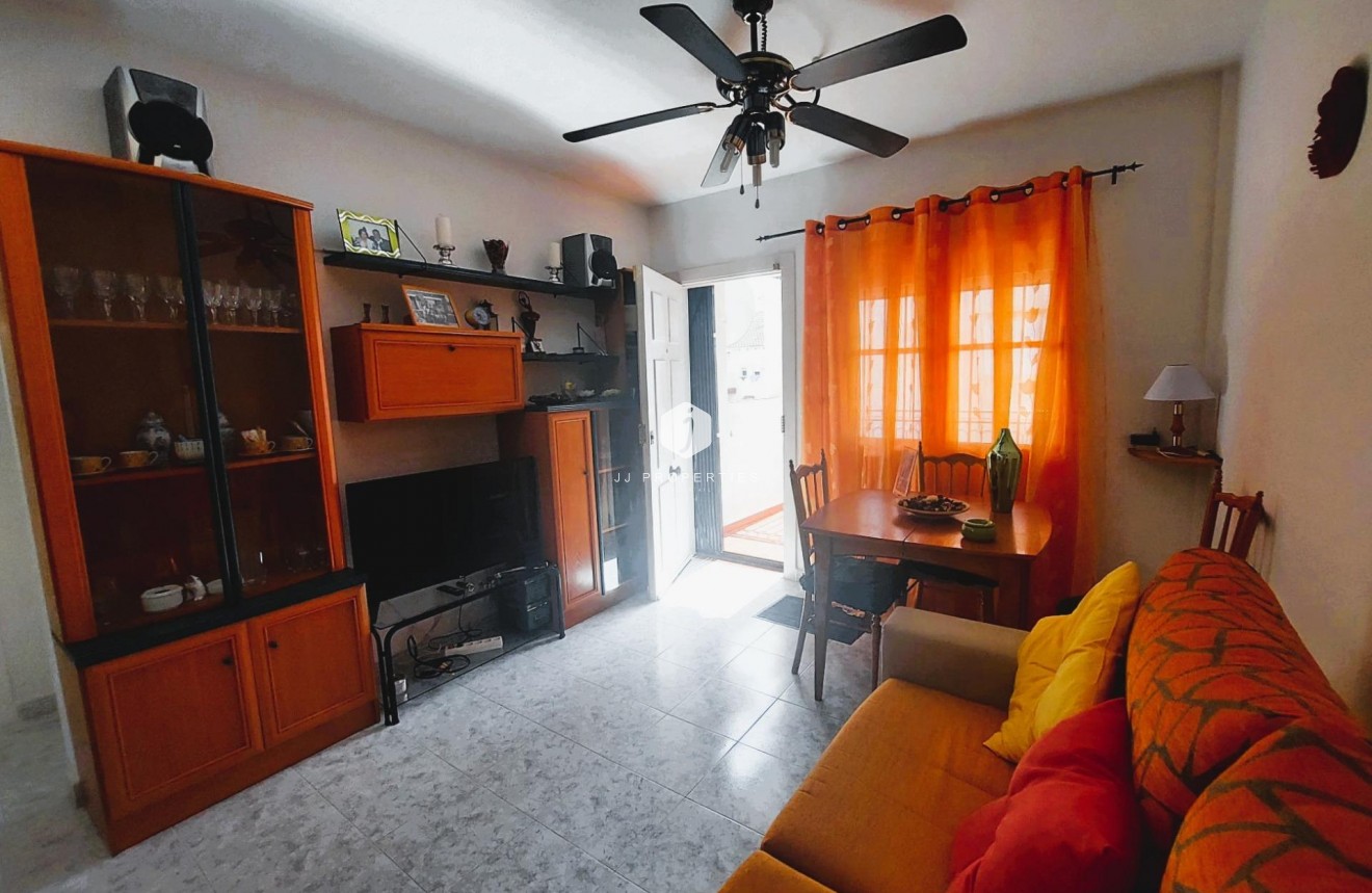 Segunda mano - Bungalow -
Orihuela Costa - Costa Blanca