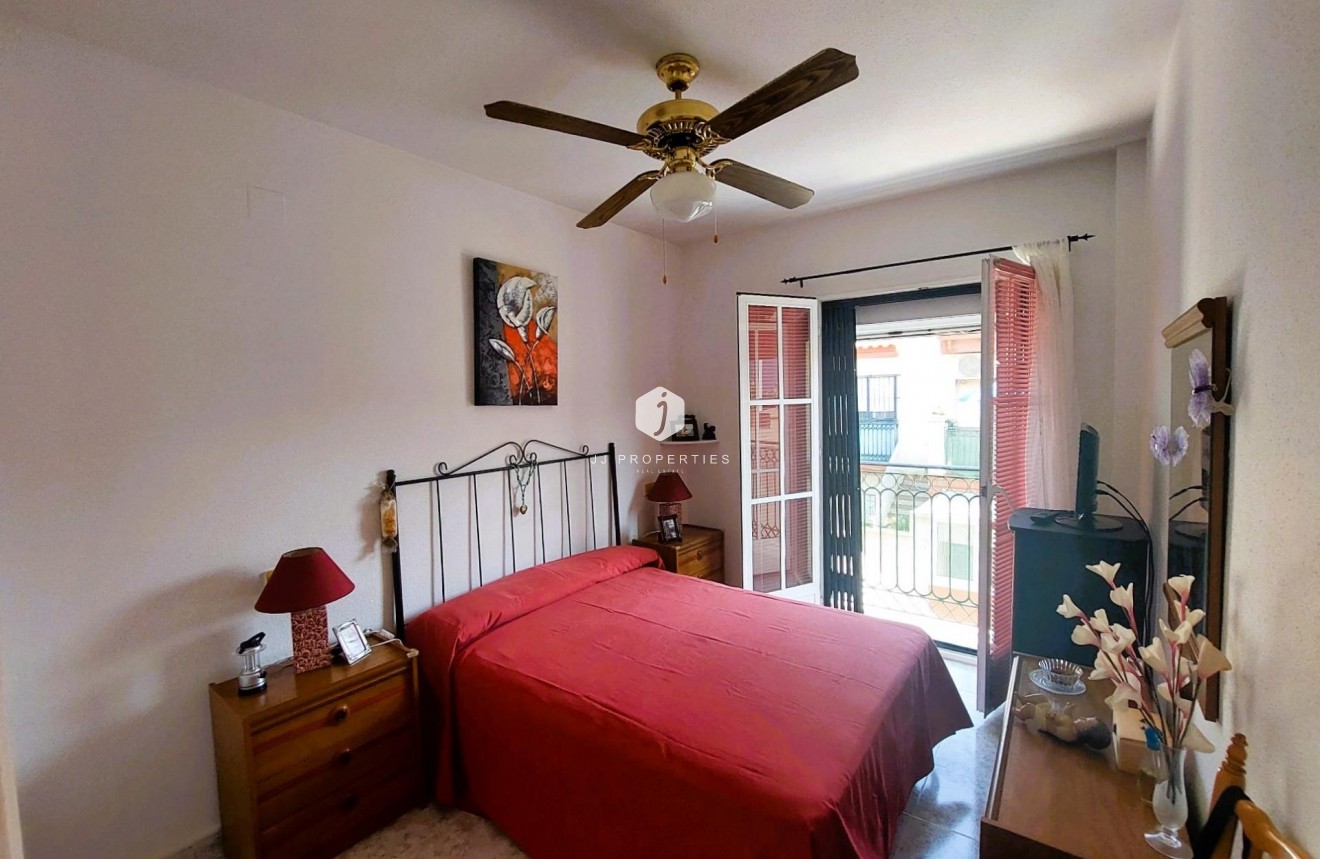 Segunda mano - Bungalow -
Orihuela Costa - Costa Blanca