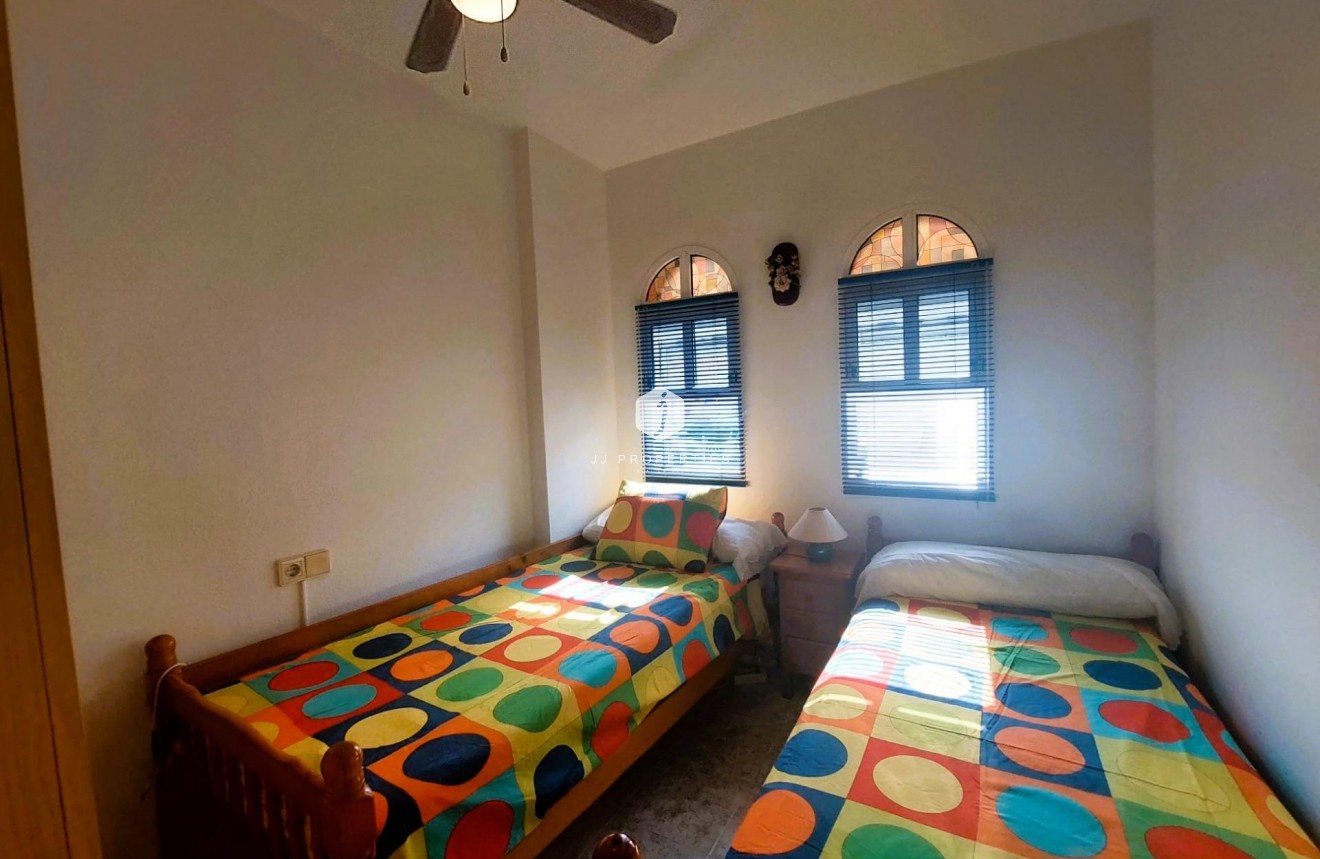 Segunda mano - Bungalow -
Orihuela Costa - Costa Blanca