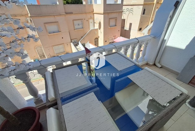 Segunda mano - Ático -
San Miguel de Salinas - Inland