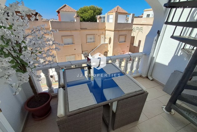 Segunda mano - Ático -
San Miguel de Salinas - Inland