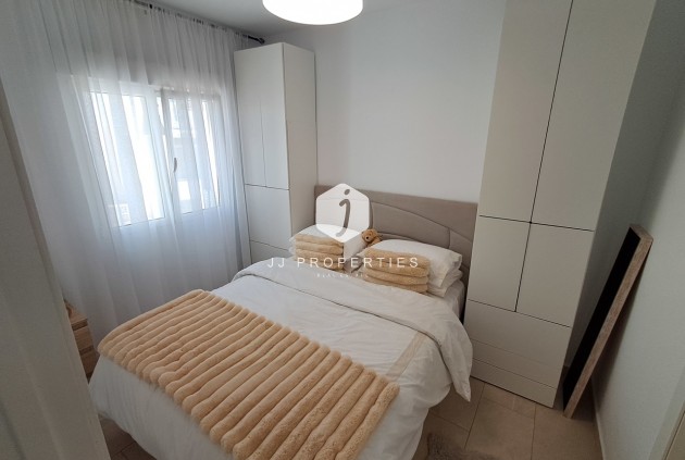 Segunda mano - Ático -
San Miguel de Salinas - Inland