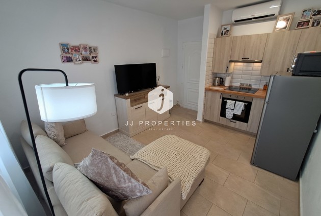 Segunda mano - Ático -
San Miguel de Salinas - Inland