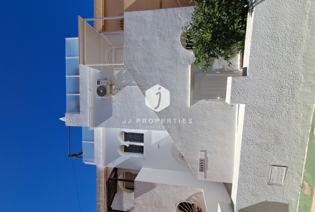 Segunda mano - Ático -
San Miguel de Salinas - Inland