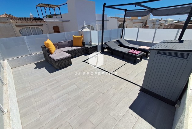 Segunda mano - Ático -
San Miguel de Salinas - Inland