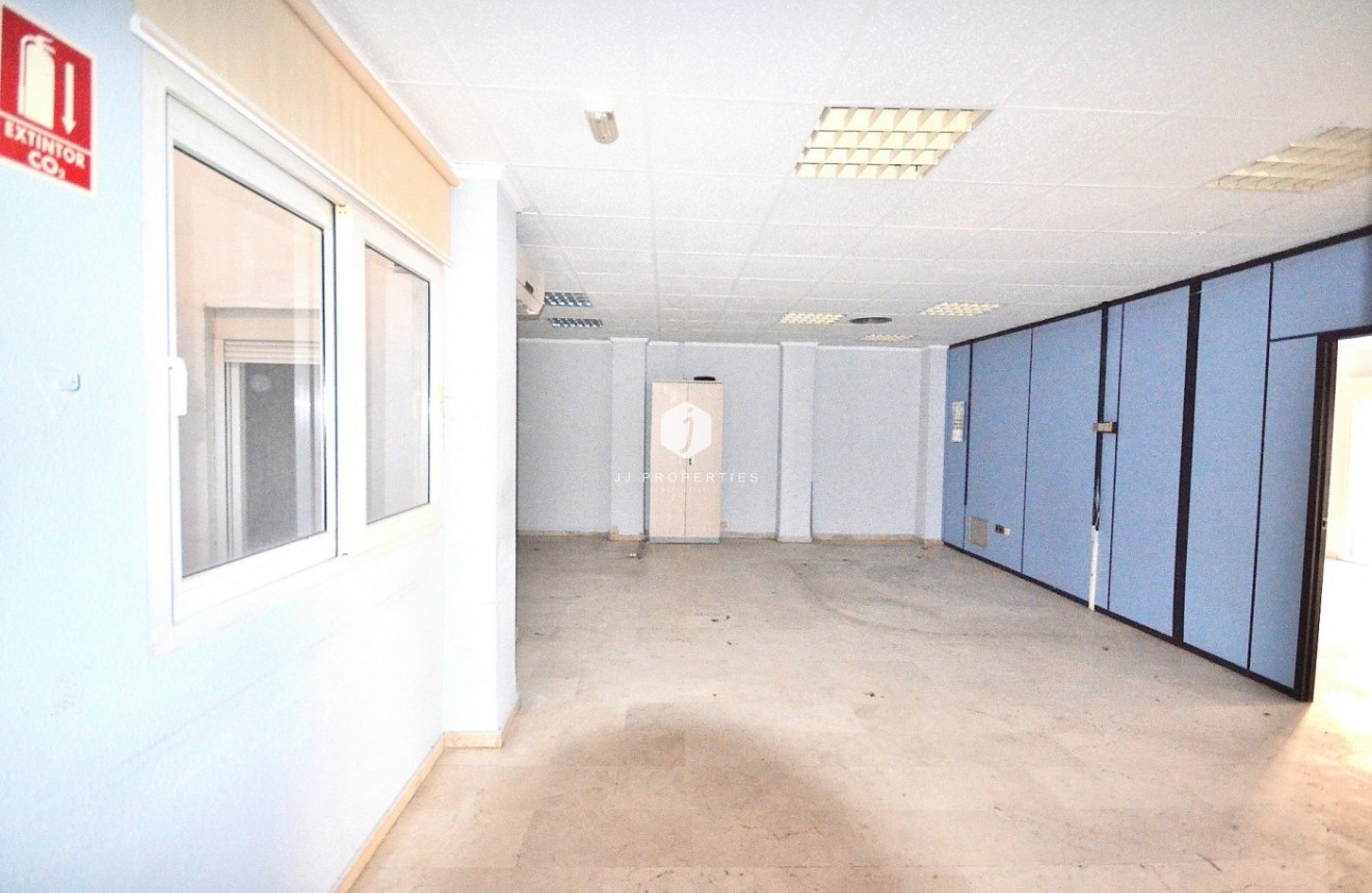 Segunda mano - Apartamento / piso -
Torrevieja - Centro