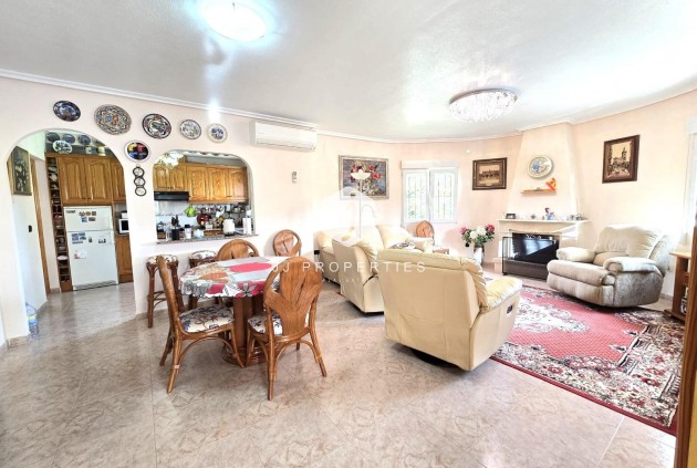 Segunda mano - Villa -
Orihuela Costa - Playa Flamenca