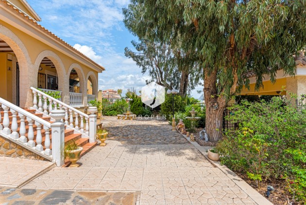 Segunda mano - Villa -
Jacarilla - Inland