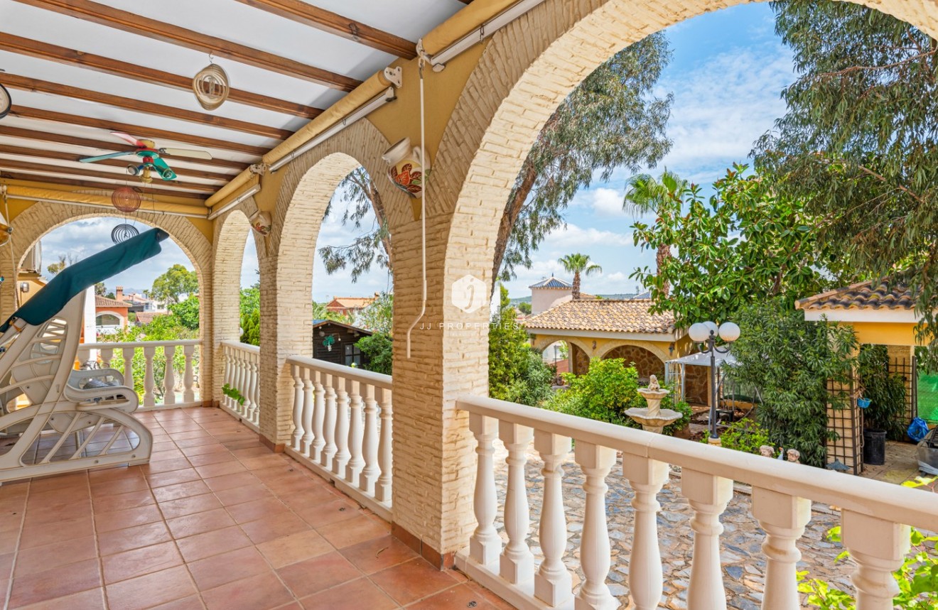 Segunda mano - Villa -
Jacarilla - Inland