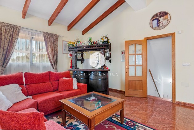 Segunda mano - Villa -
Jacarilla - Inland