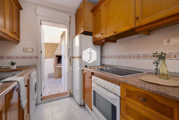 Segunda mano - Bungalow -
Torrevieja - Los Frutales