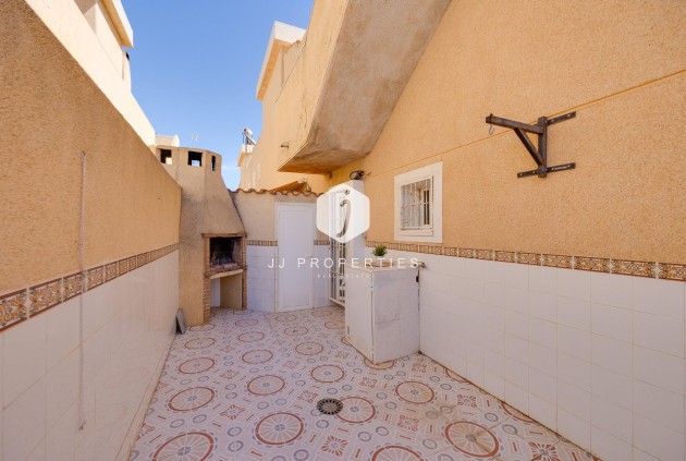 Segunda mano - Bungalow -
Torrevieja - Los Frutales