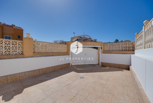 Segunda mano - Bungalow -
Torrevieja - Los Frutales