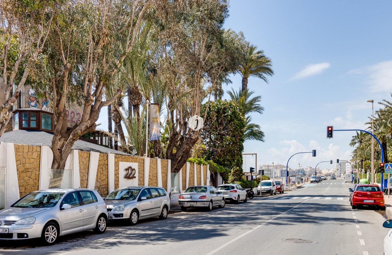 Segunda mano - Bungalow -
Torrevieja - Los Frutales
