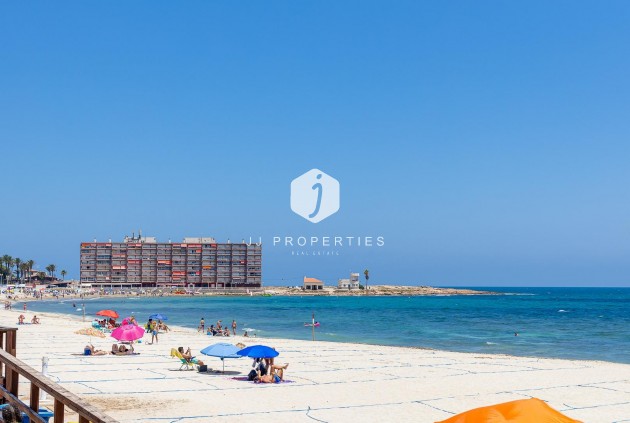 Segunda mano - Bungalow -
Torrevieja - Los Frutales