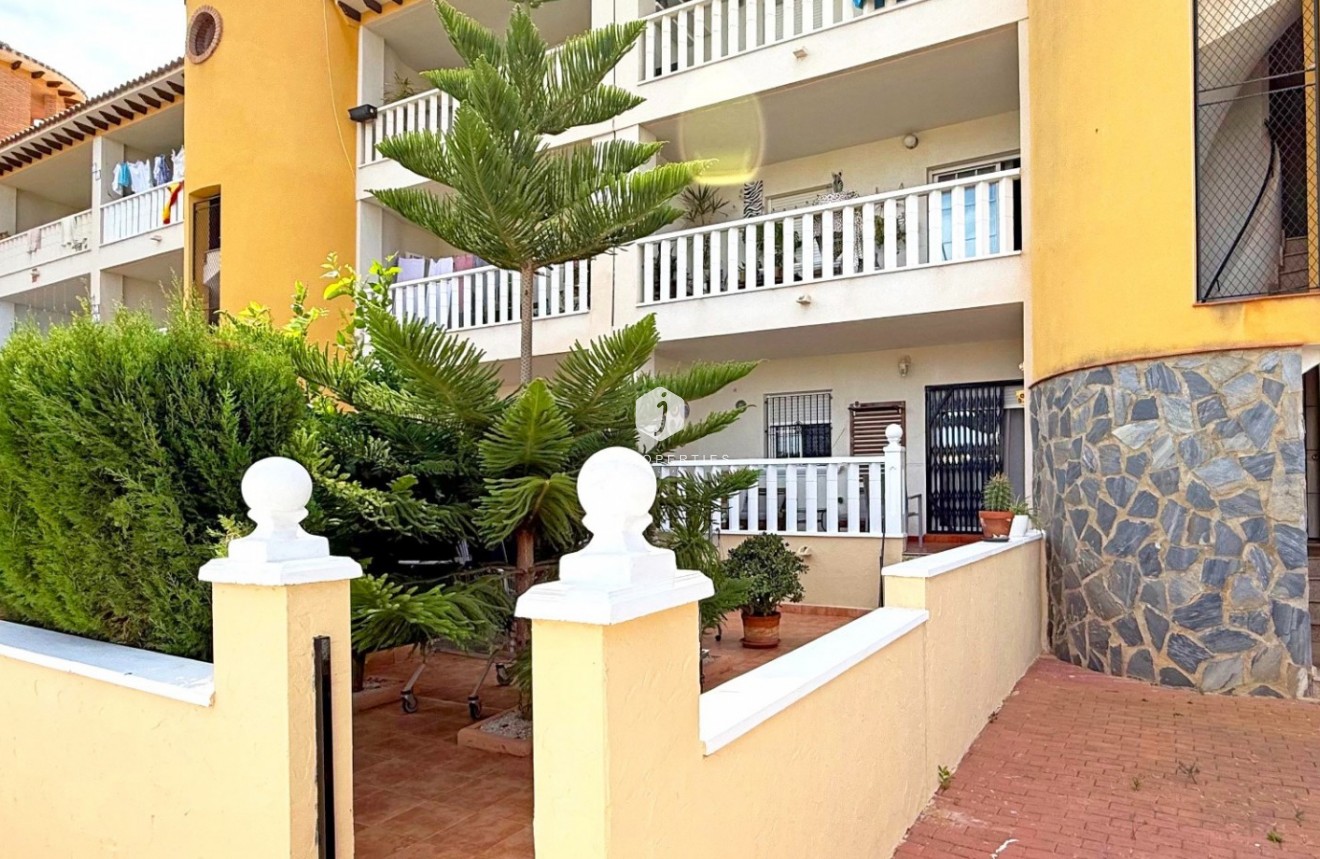 Segunda mano - Apartamento / piso -
Orihuela Costa - Costa Blanca