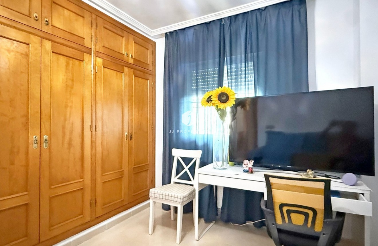 Segunda mano - Apartamento / piso -
Orihuela Costa - Costa Blanca