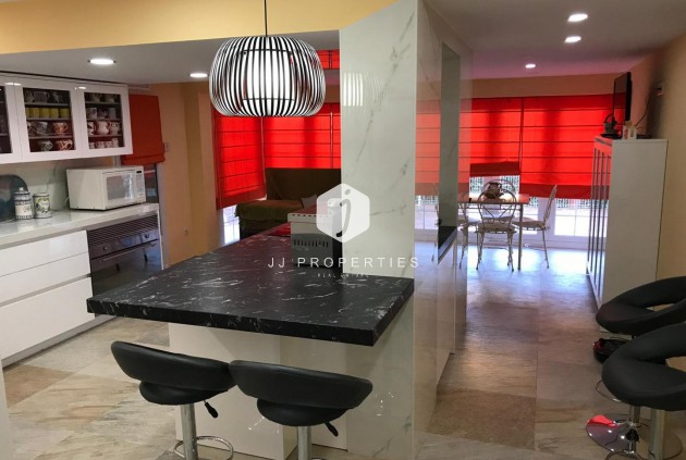 Tweedehands - Villa -
Orihuela Costa - Costa Blanca