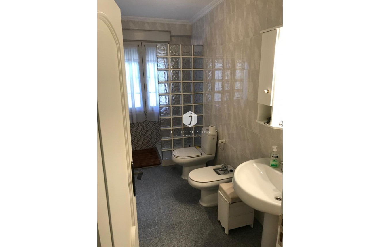 Tweedehands - Villa -
Orihuela Costa - Costa Blanca