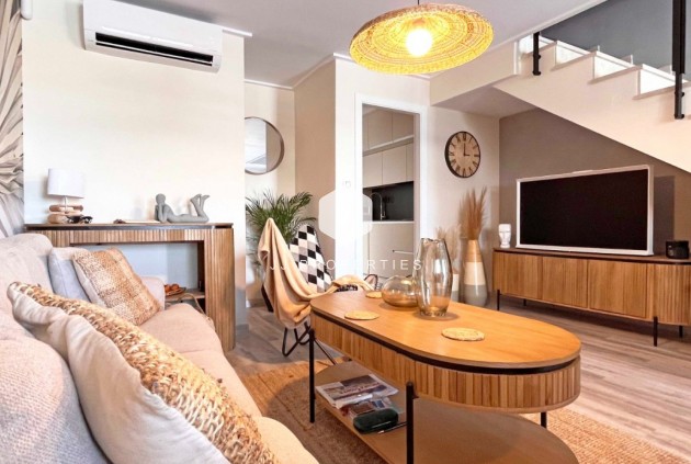 Tweedehands - Chalet -
Torrevieja - Costa Blanca