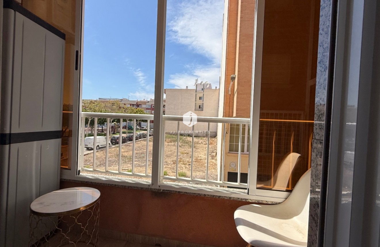 Segunda mano - Apartamento / piso -
Los Montesinos - Costa Blanca