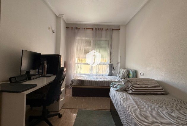 Segunda mano - Apartamento / piso -
Los Montesinos - Costa Blanca