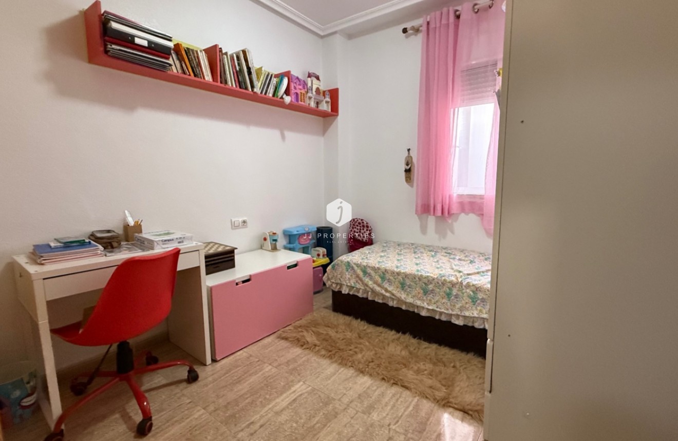 Segunda mano - Apartamento / piso -
Los Montesinos - Costa Blanca