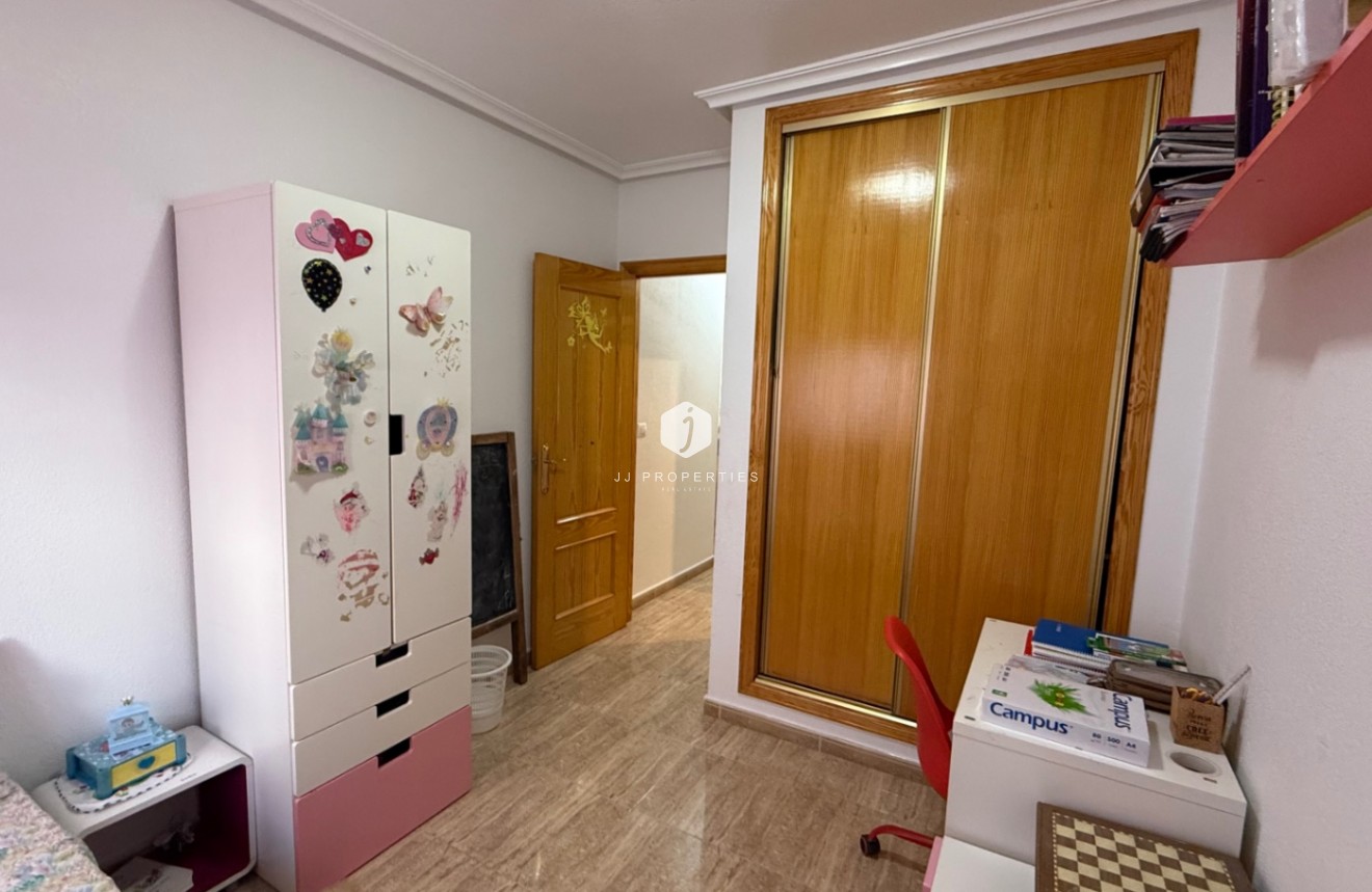 Segunda mano - Apartamento / piso -
Los Montesinos - Costa Blanca