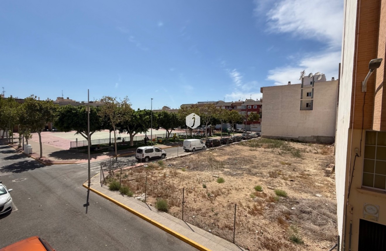 Segunda mano - Apartamento / piso -
Los Montesinos - Costa Blanca