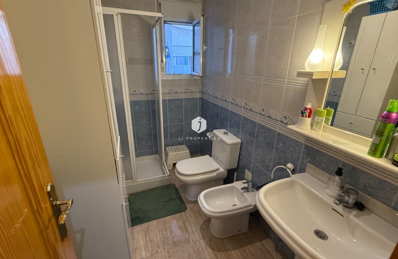 Segunda mano - Apartamento / piso -
Los Montesinos - Costa Blanca