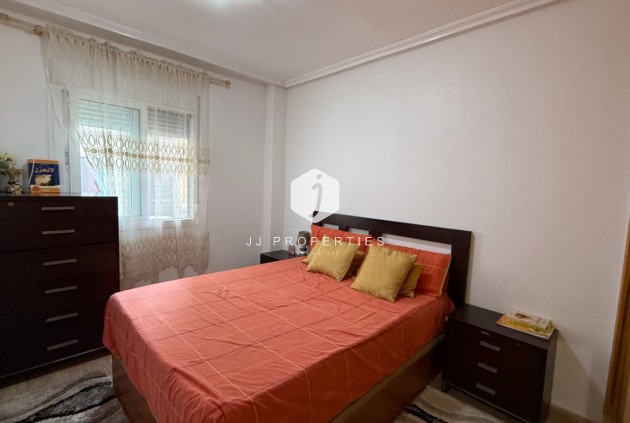 Segunda mano - Apartamento / piso -
Los Montesinos - Costa Blanca