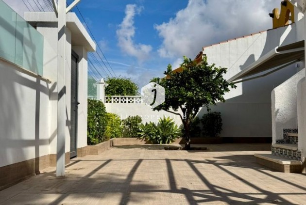 Segunda mano - Villa -
Torrevieja - Costa Blanca