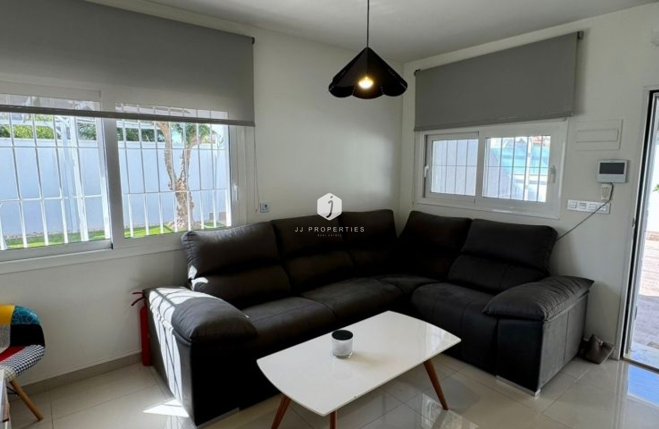 Segunda mano - Villa -
Torrevieja - Costa Blanca