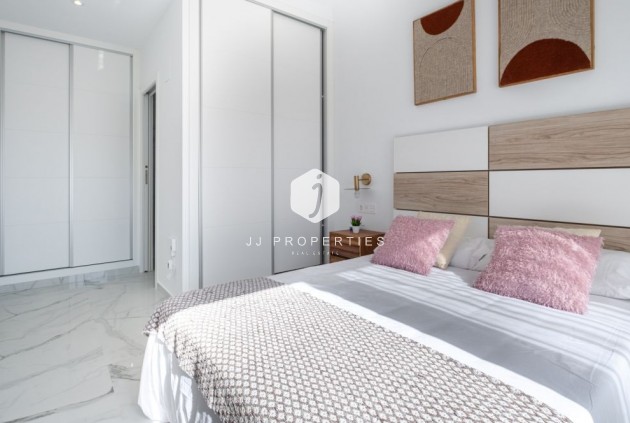 Tweedehands - Villa -
Torrevieja - Costa Blanca