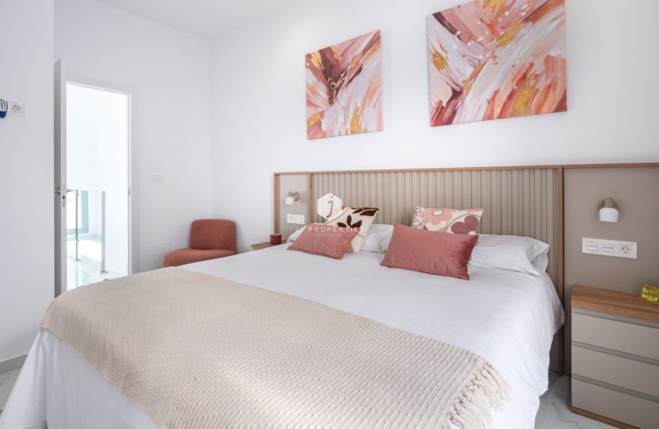 Tweedehands - Villa -
Torrevieja - Costa Blanca