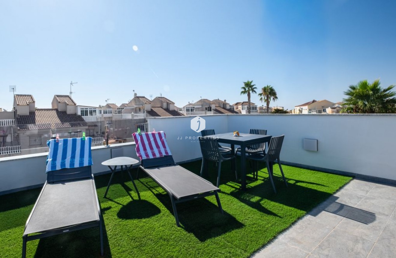 Tweedehands - Villa -
Torrevieja - Costa Blanca