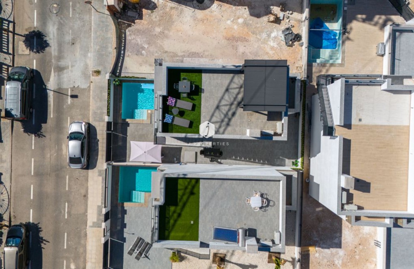 Tweedehands - Villa -
Torrevieja - Costa Blanca