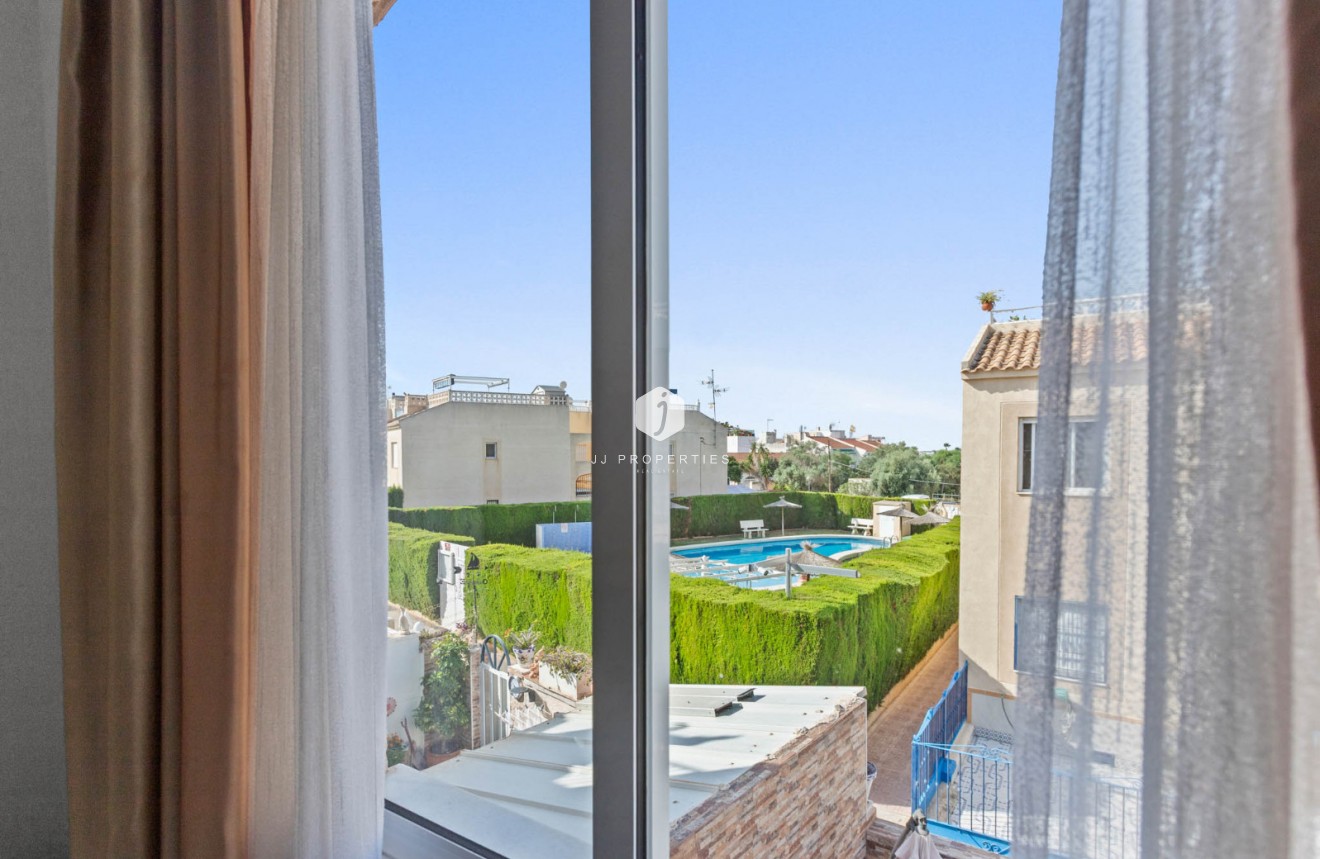 Segunda mano - Bungalow -
Torrevieja - Costa Blanca