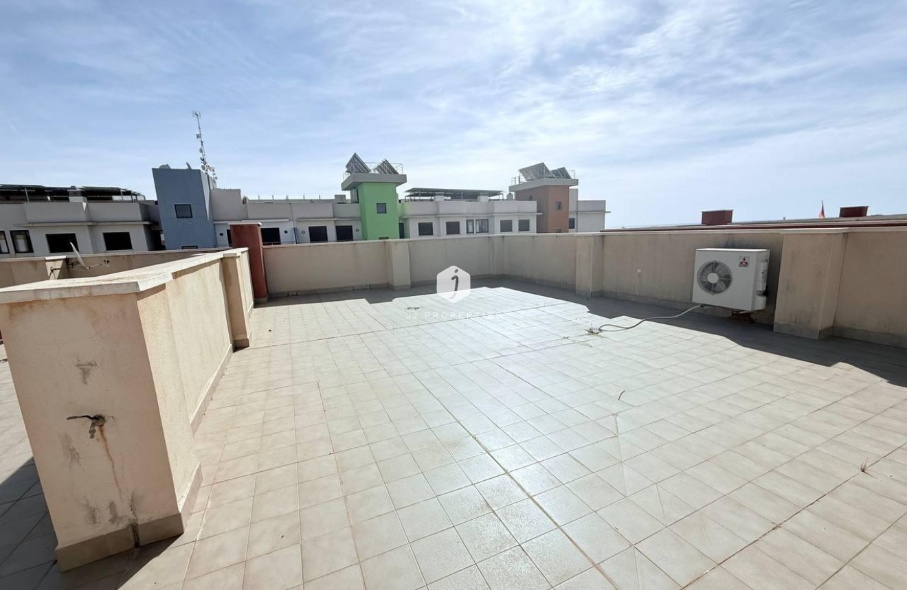 Segunda mano - Apartamento / piso -
Orihuela Costa - Lomas de Cabo Roig