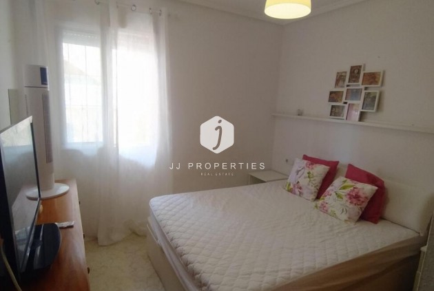 Segunda mano - Bungalow -
Torrevieja - LA VELETA MAR AZUL