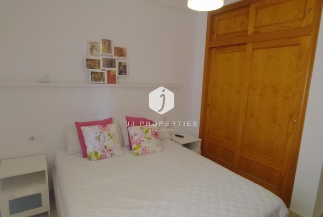 Segunda mano - Bungalow -
Torrevieja - LA VELETA MAR AZUL