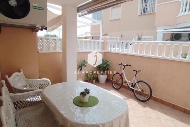 Segunda mano - Bungalow -
Torrevieja - LA VELETA MAR AZUL