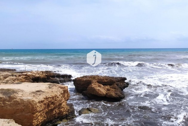 Segunda mano - Bungalow -
Torrevieja - LA VELETA MAR AZUL