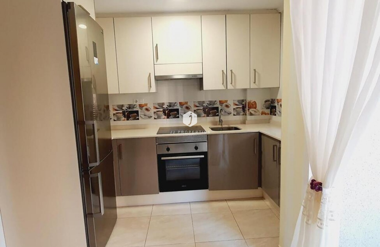 Segunda mano - Apartamento / piso -
Torrevieja - Centro